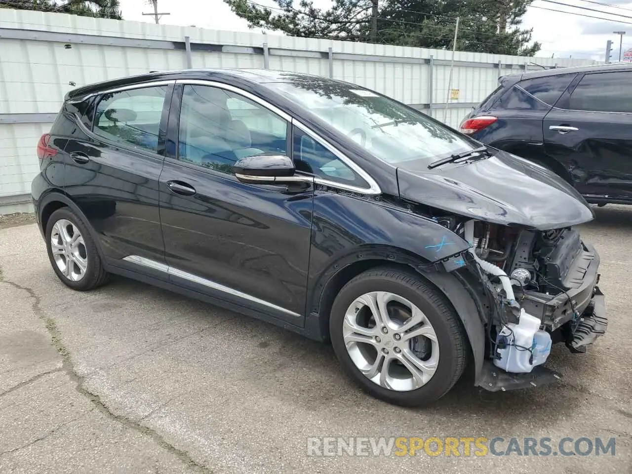 4 Photograph of a damaged car 1G1FY6S00M4109083 CHEVROLET BOLT 2021