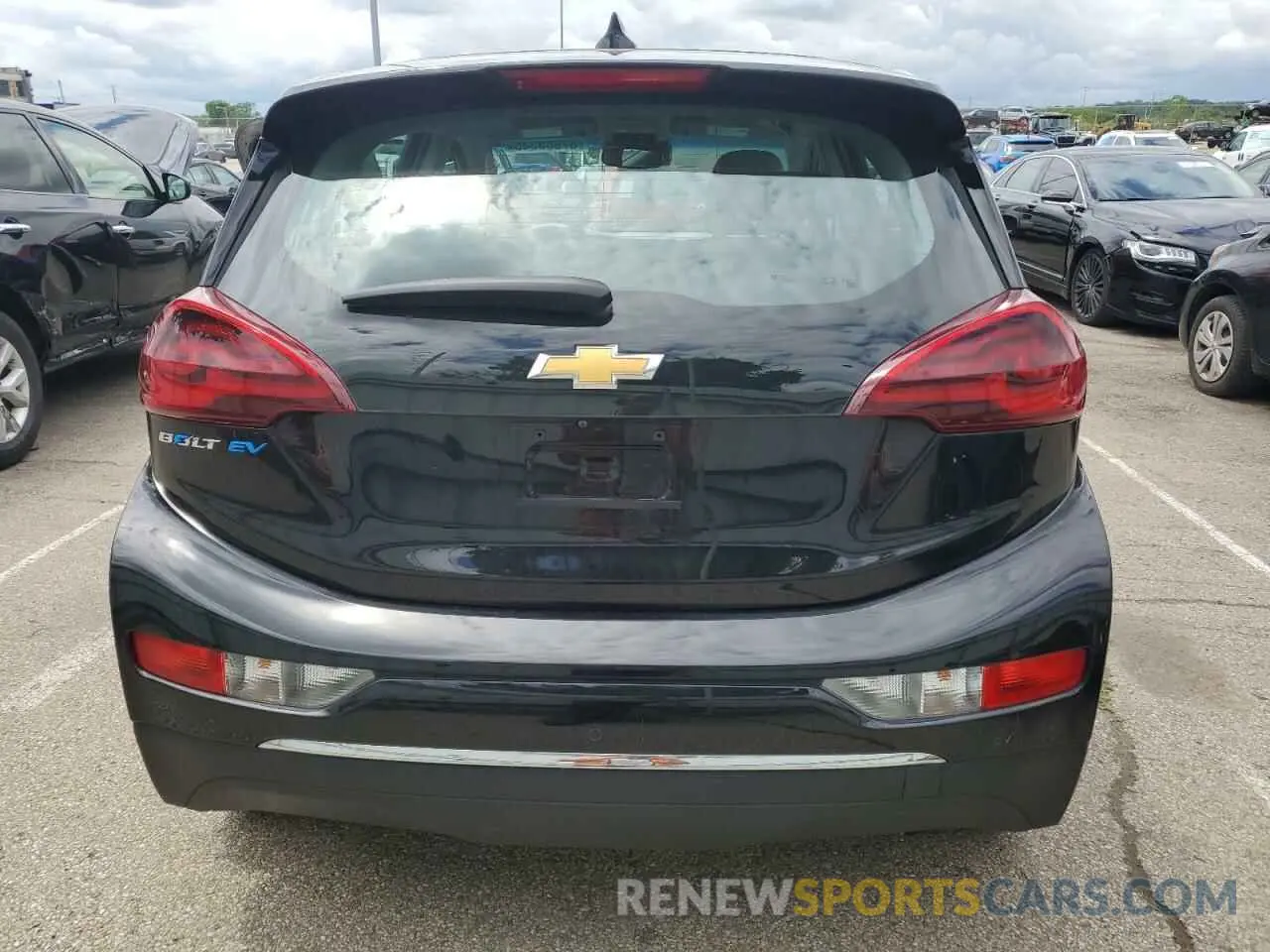 6 Photograph of a damaged car 1G1FY6S00M4109083 CHEVROLET BOLT 2021