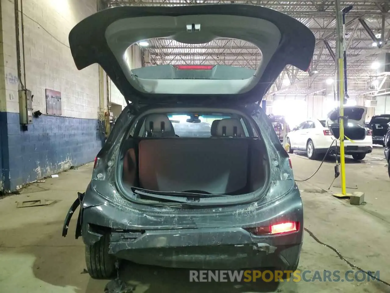 6 Photograph of a damaged car 1G1FY6S08M4101944 CHEVROLET BOLT 2021