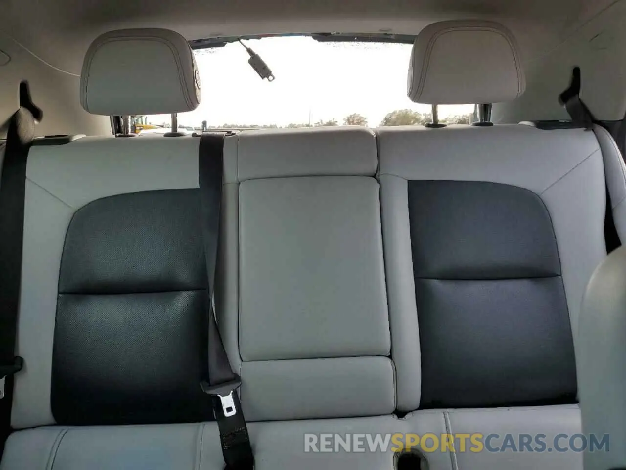 10 Photograph of a damaged car 1G1FZ6S04M4113134 CHEVROLET BOLT 2021