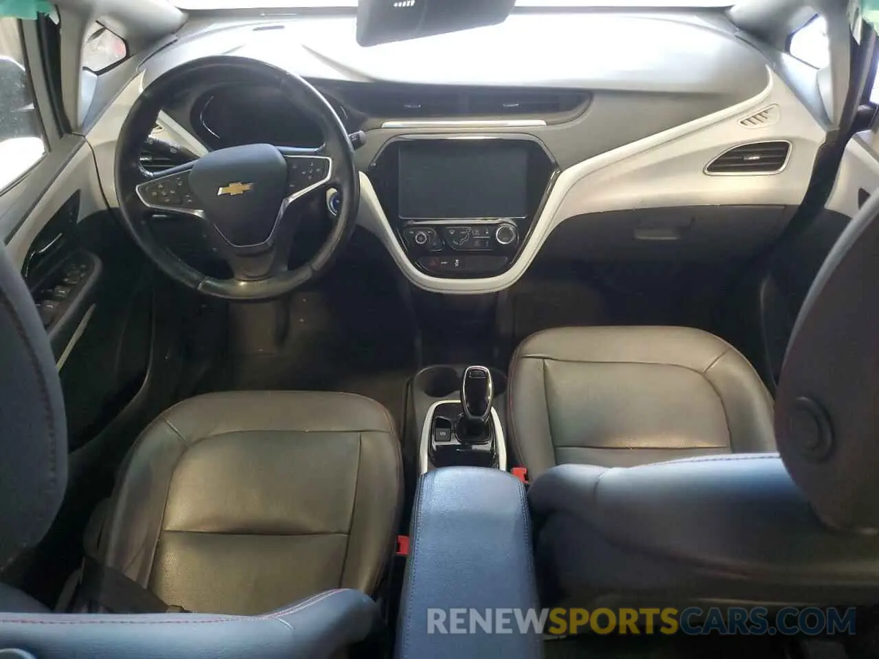 8 Photograph of a damaged car 1G1FZ6S06M4106959 CHEVROLET BOLT 2021
