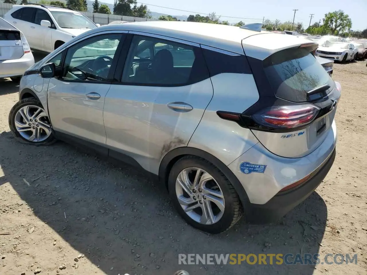 2 Photograph of a damaged car 1G1FW6S00N4100861 CHEVROLET BOLT 2022