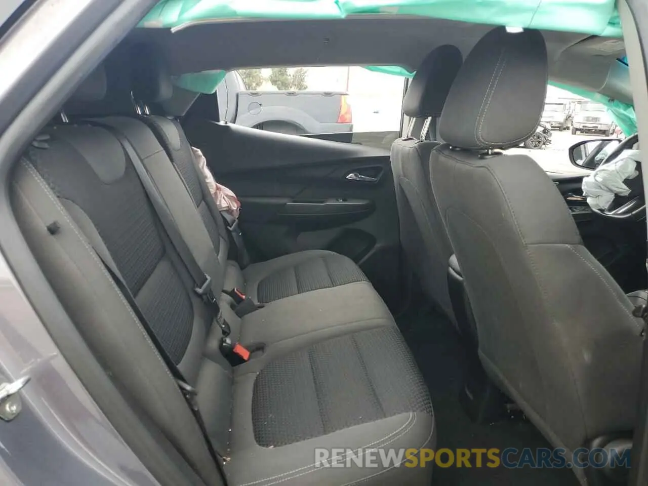 11 Photograph of a damaged car 1G1FW6S00N4103226 CHEVROLET BOLT 2022