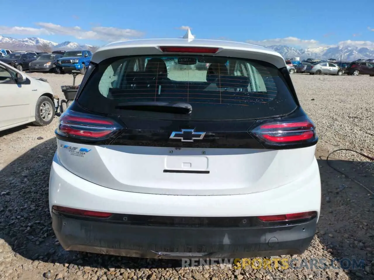6 Photograph of a damaged car 1G1FW6S09N4101975 CHEVROLET BOLT 2022