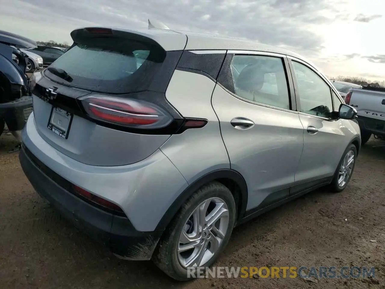 3 Photograph of a damaged car 1G1FW6S09N4102267 CHEVROLET BOLT 2022