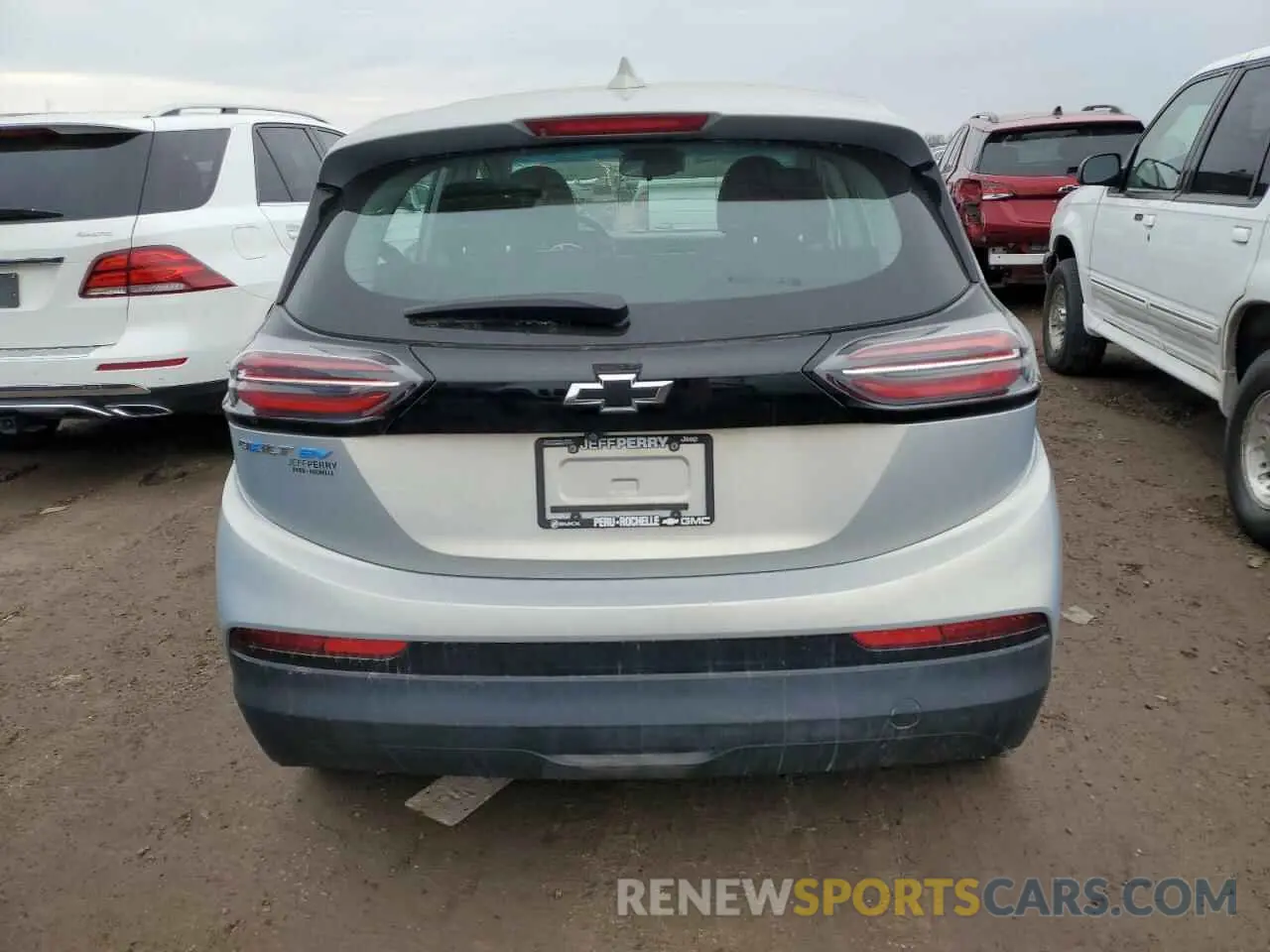 6 Photograph of a damaged car 1G1FW6S09N4102267 CHEVROLET BOLT 2022