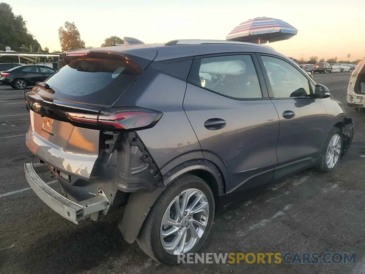 3 Photograph of a damaged car 1G1FY6S00N4119923 CHEVROLET BOLT 2022
