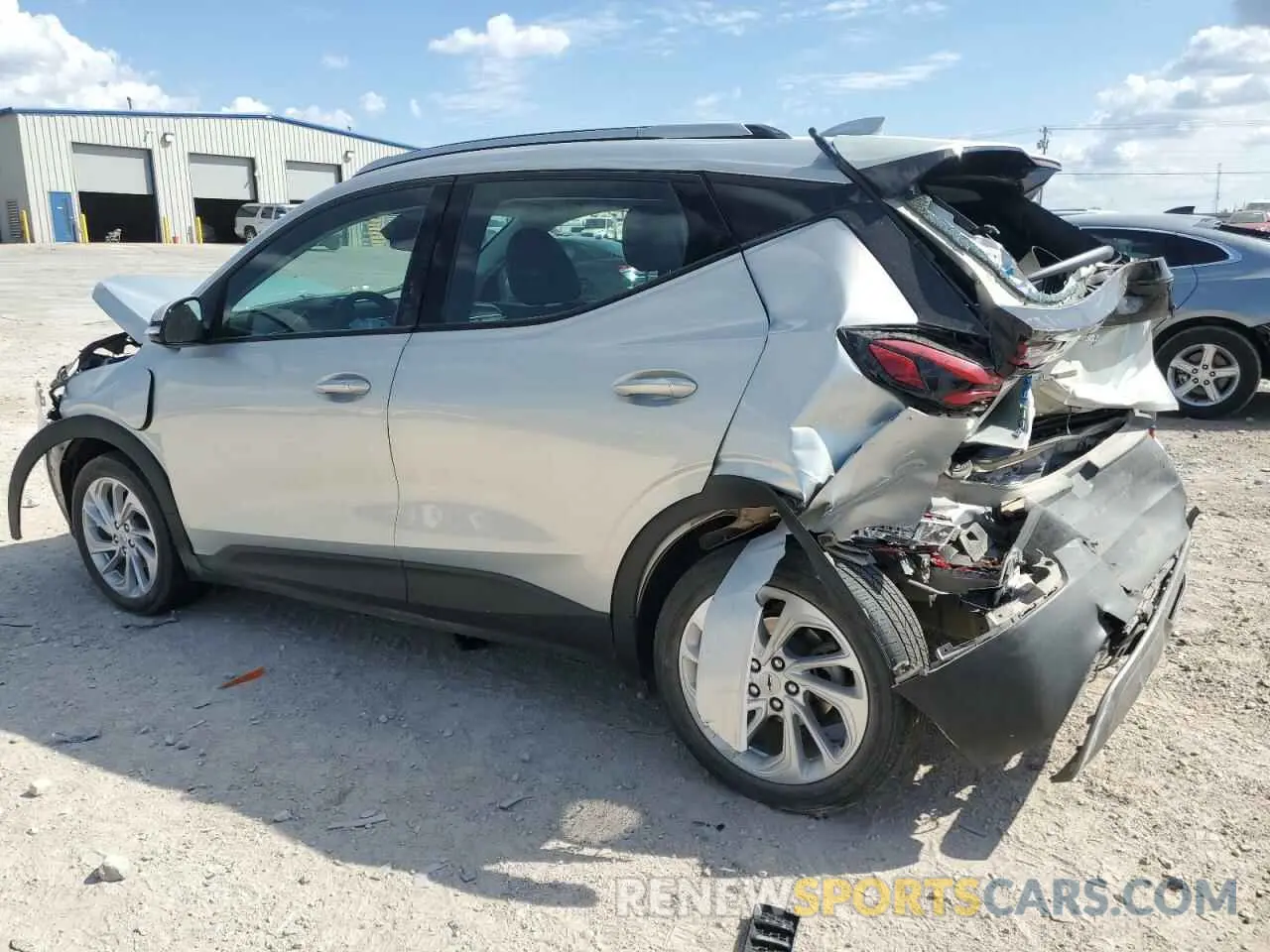 2 Photograph of a damaged car 1G1FY6S03N4132861 CHEVROLET BOLT 2022