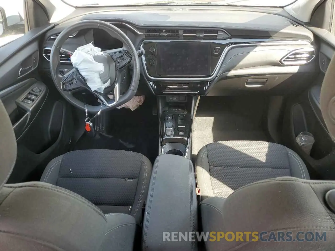 8 Photograph of a damaged car 1G1FY6S03N4132861 CHEVROLET BOLT 2022