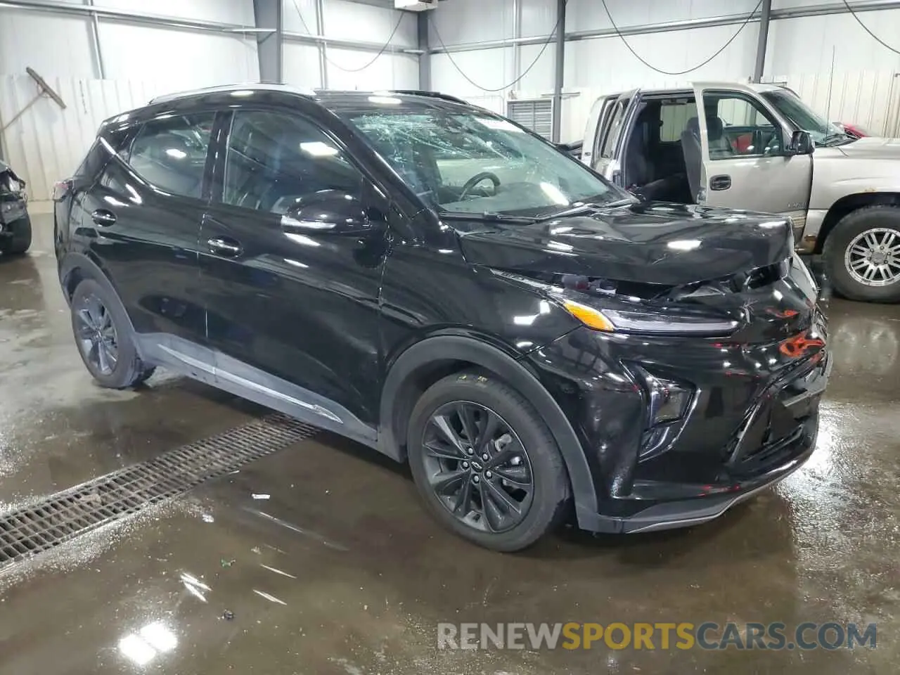 4 Photograph of a damaged car 1G1FZ6S02N4125946 CHEVROLET BOLT 2022