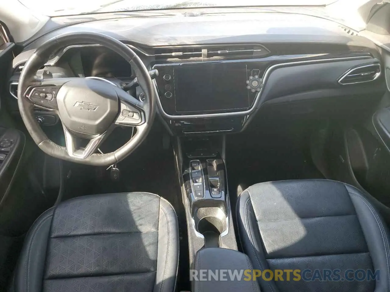 8 Photograph of a damaged car 1G1FZ6S02N4132654 CHEVROLET BOLT 2022