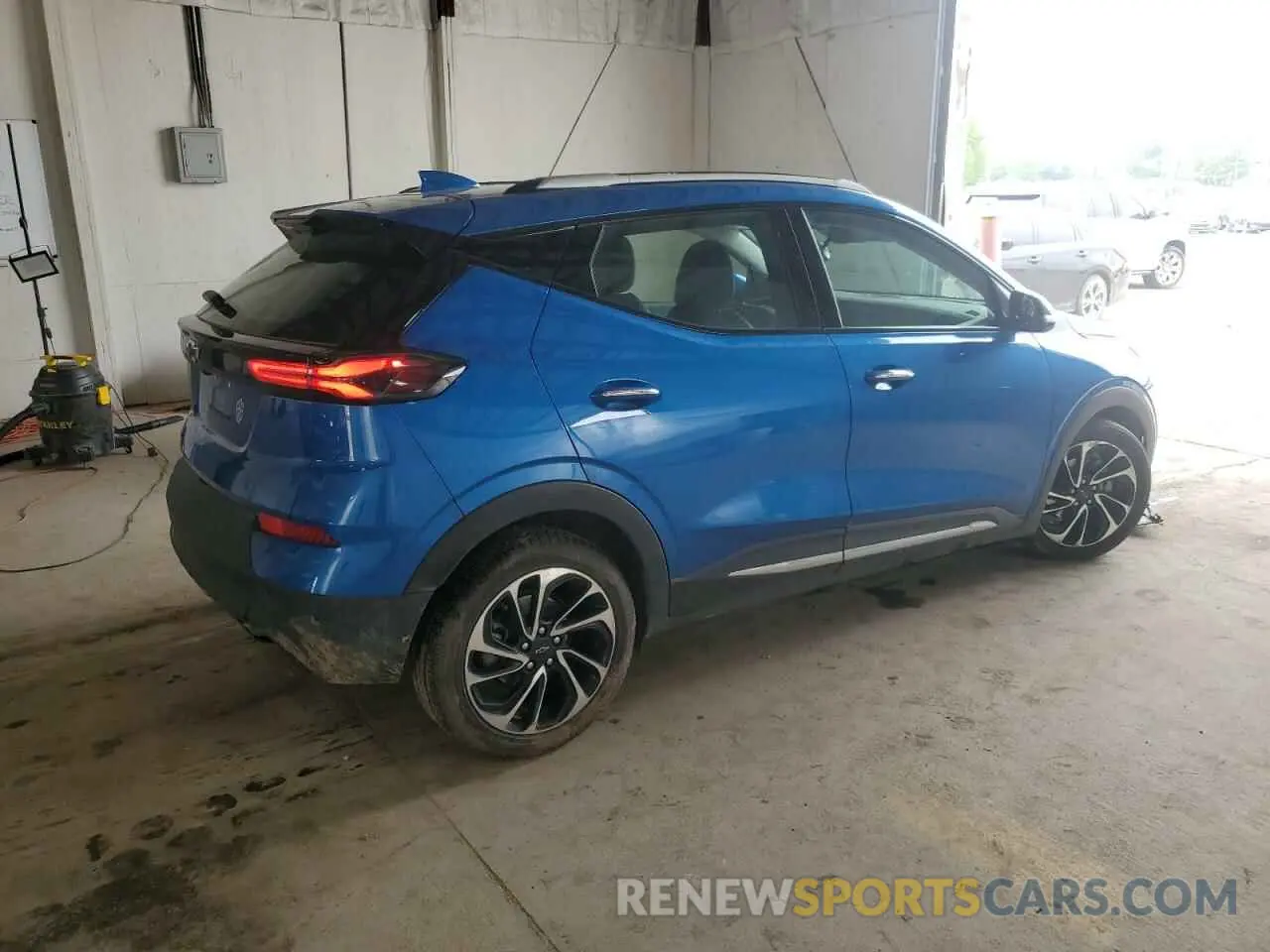 3 Photograph of a damaged car 1G1FZ6S06N4110558 CHEVROLET BOLT 2022