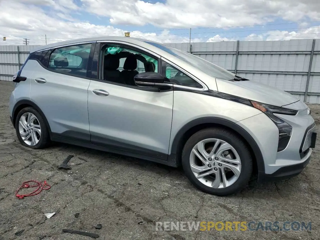 4 Photograph of a damaged car 1G1FW6S00P4115993 CHEVROLET BOLT 2023