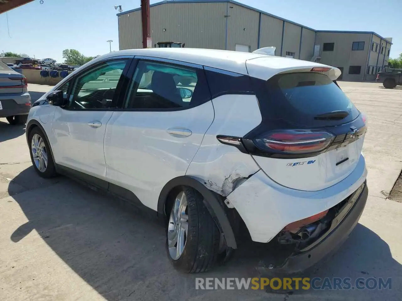 2 Photograph of a damaged car 1G1FW6S02P4170865 CHEVROLET BOLT 2023