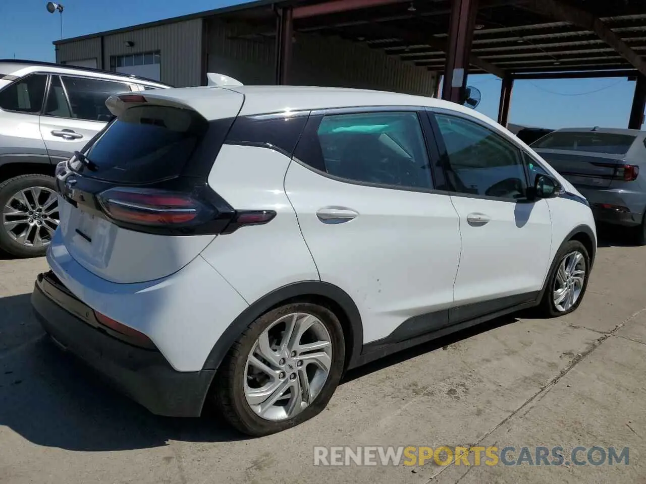 3 Photograph of a damaged car 1G1FW6S02P4170865 CHEVROLET BOLT 2023