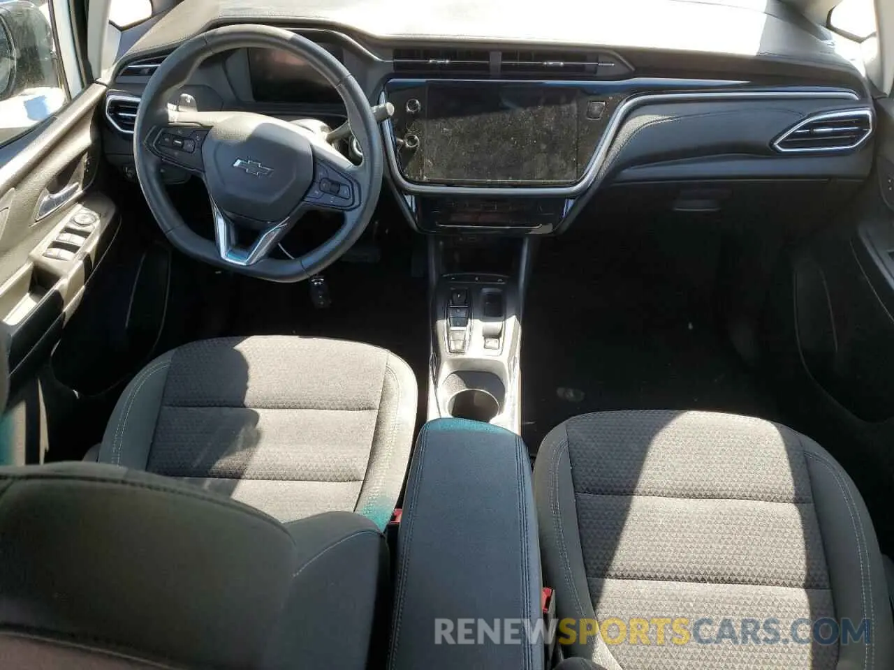 8 Photograph of a damaged car 1G1FW6S02P4170865 CHEVROLET BOLT 2023
