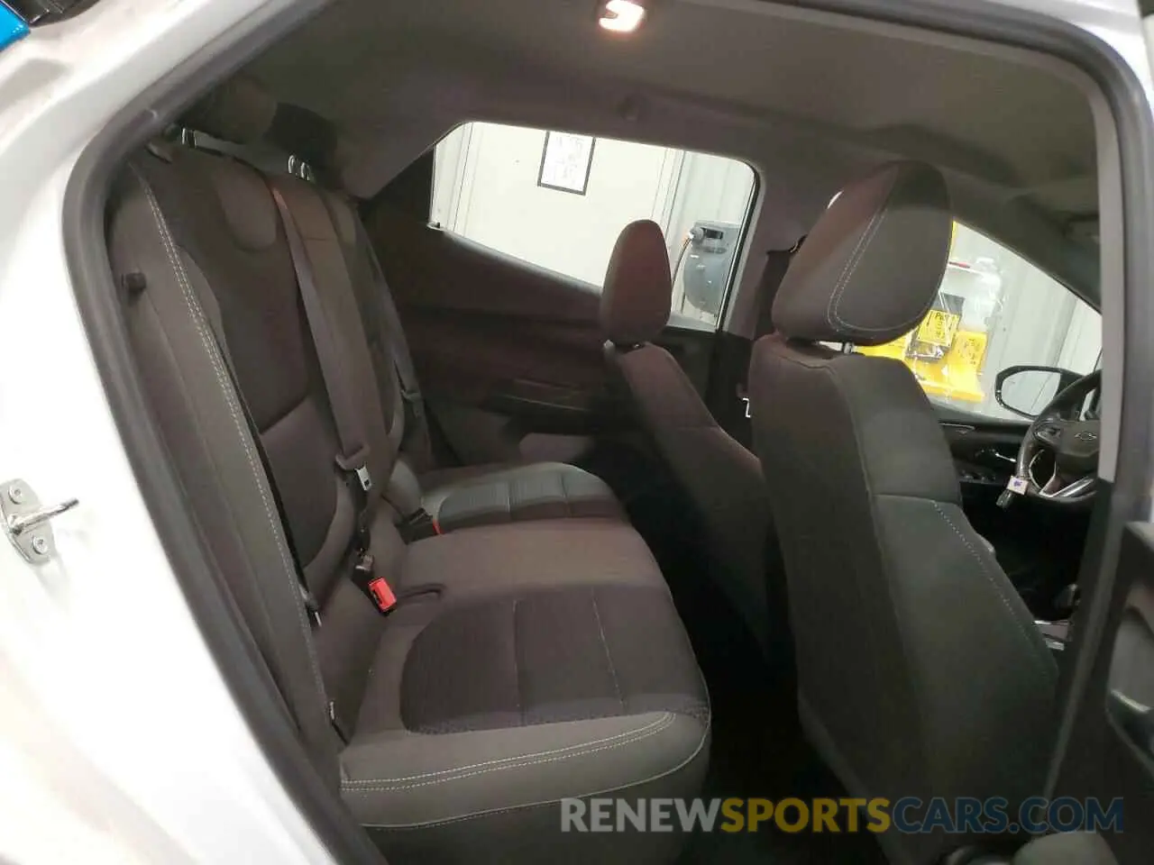 10 Photograph of a damaged car 1G1FW6S03P4171362 CHEVROLET BOLT 2023