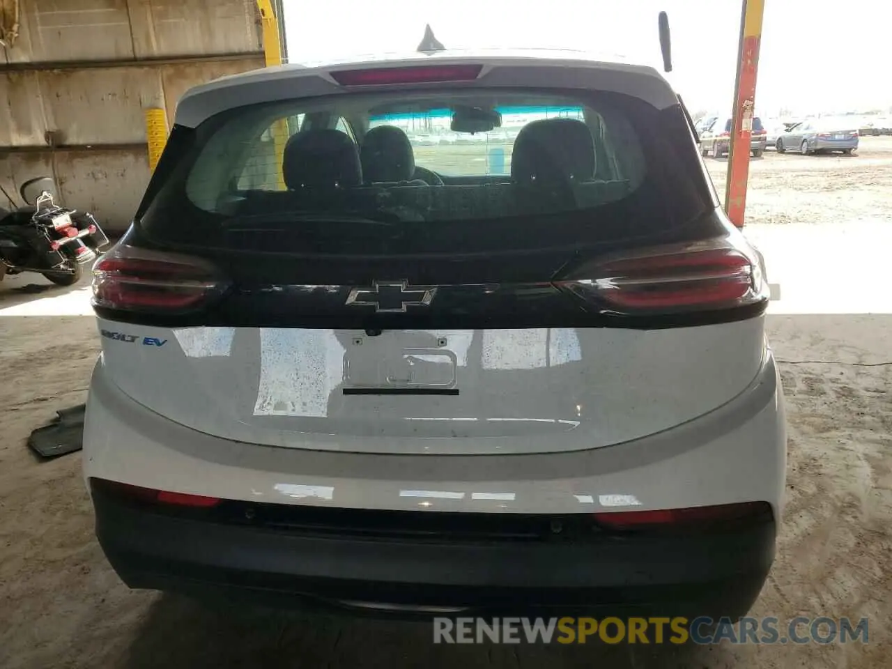 6 Photograph of a damaged car 1G1FW6S05P4147211 CHEVROLET BOLT 2023