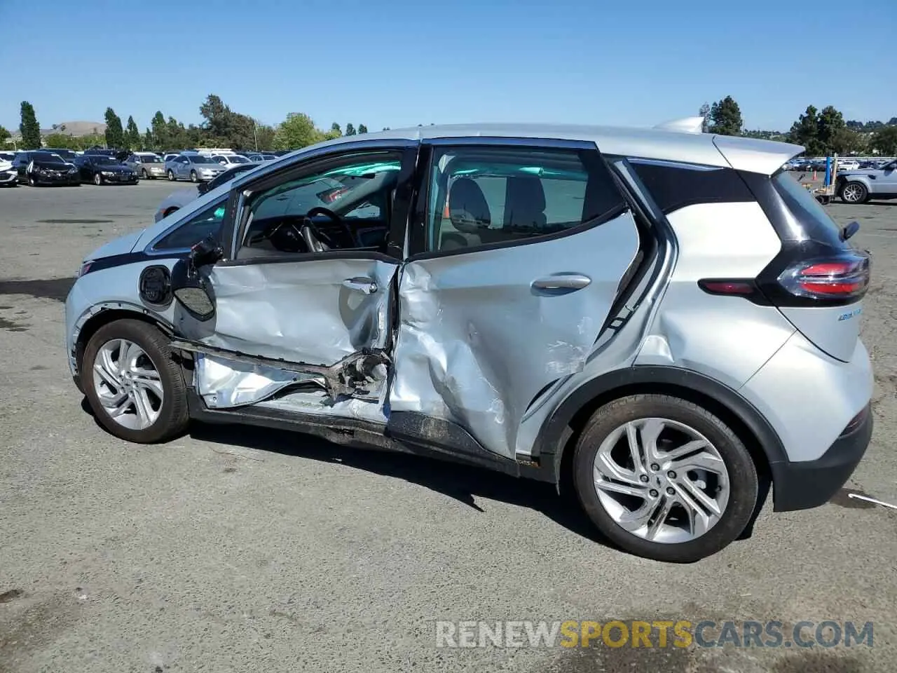 2 Photograph of a damaged car 1G1FW6S0XP4176946 CHEVROLET BOLT 2023