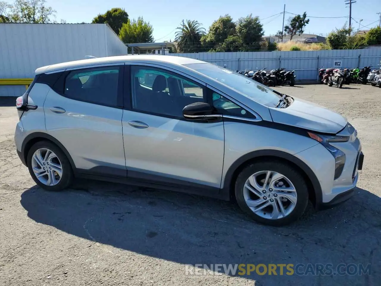 4 Photograph of a damaged car 1G1FW6S0XP4176946 CHEVROLET BOLT 2023