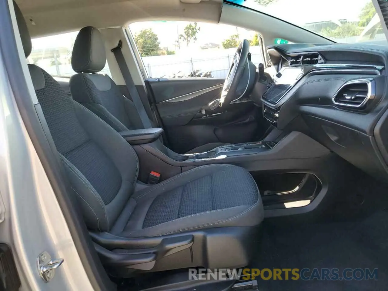 7 Photograph of a damaged car 1G1FW6S0XP4176946 CHEVROLET BOLT 2023