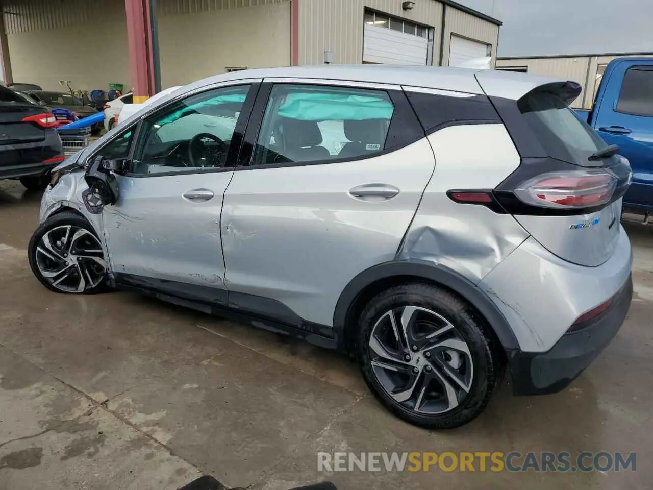 2 Photograph of a damaged car 1G1FX6S00P4183031 CHEVROLET BOLT 2023