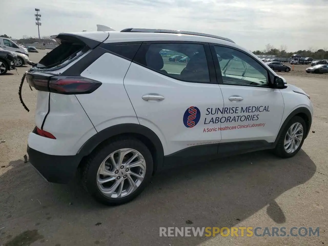 3 Photograph of a damaged car 1G1FY6S03P4102388 CHEVROLET BOLT 2023