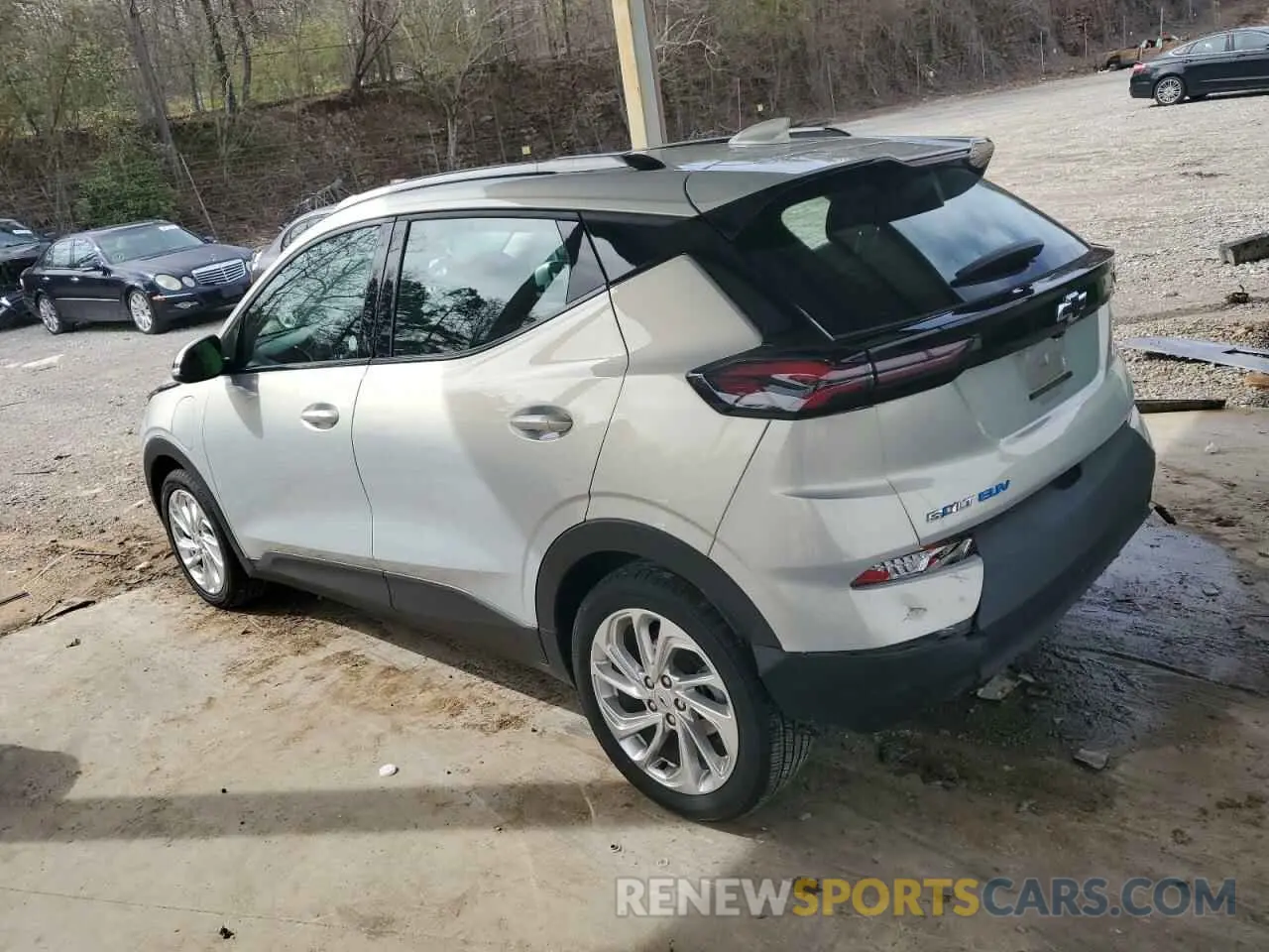 2 Photograph of a damaged car 1G1FY6S03P4164387 CHEVROLET BOLT 2023