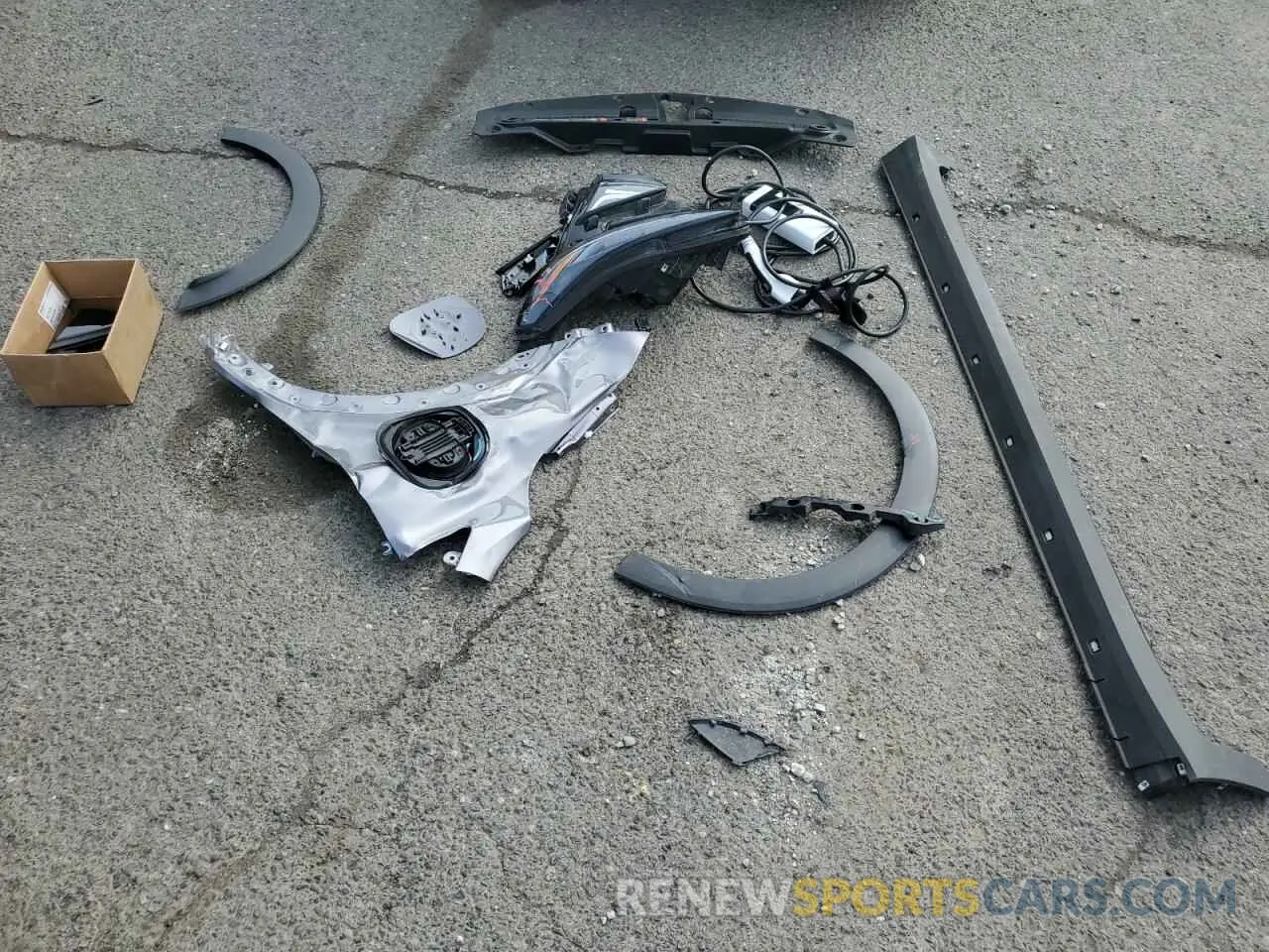 13 Photograph of a damaged car 1G1FY6S03P4205097 CHEVROLET BOLT 2023
