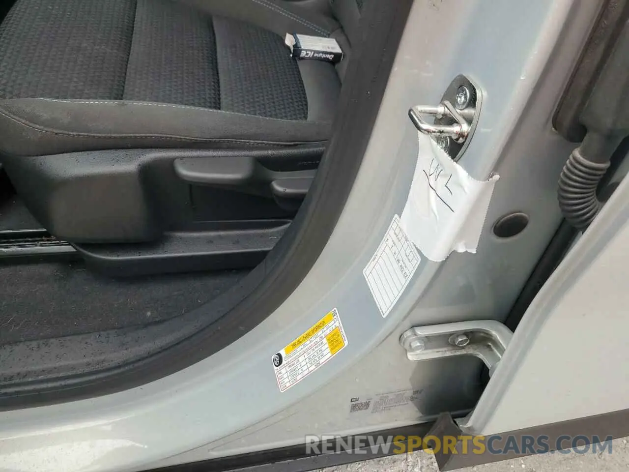 13 Photograph of a damaged car 1G1FY6S06P4164559 CHEVROLET BOLT 2023