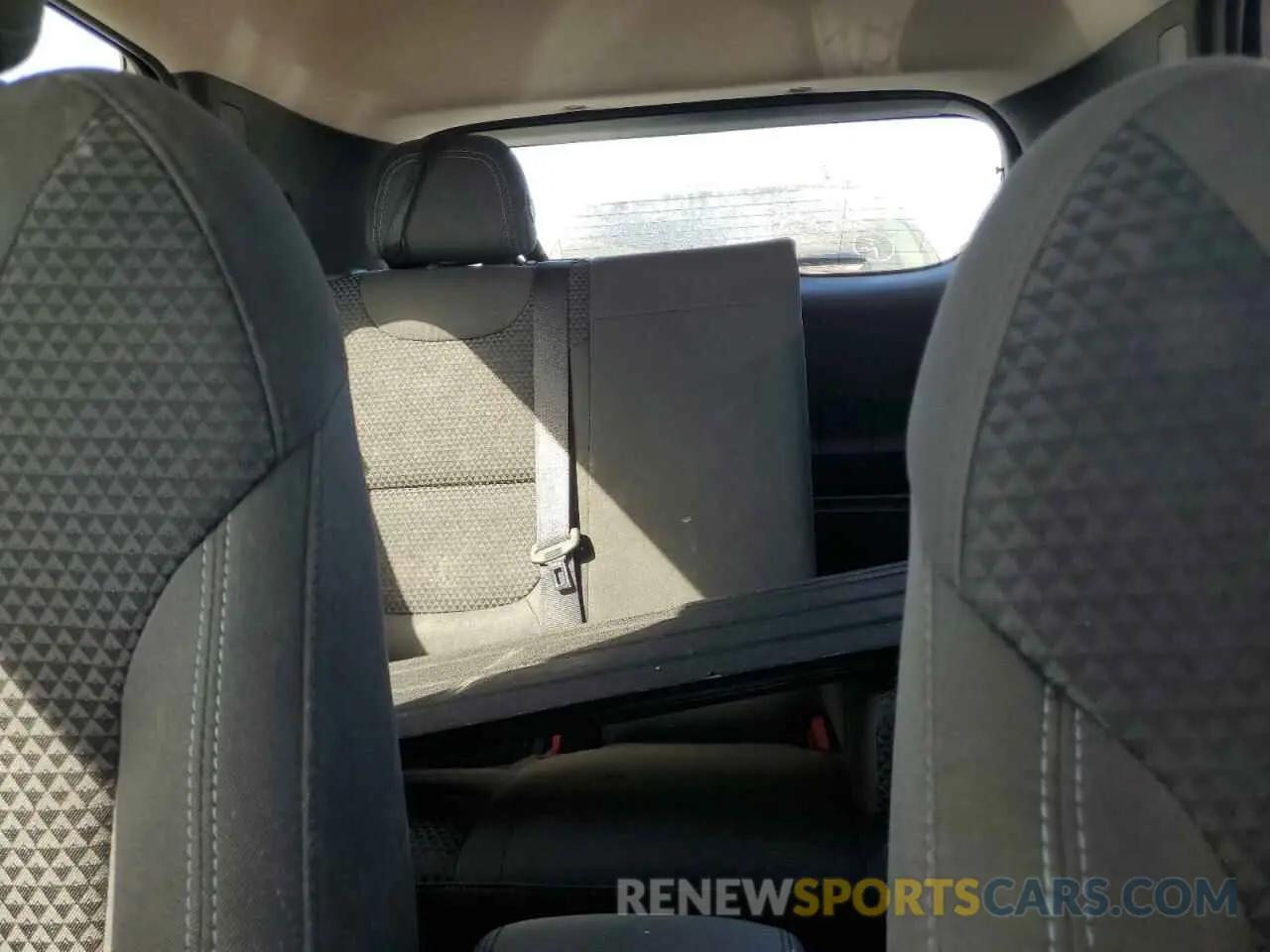 10 Photograph of a damaged car 1G1FY6S06P4164688 CHEVROLET BOLT 2023