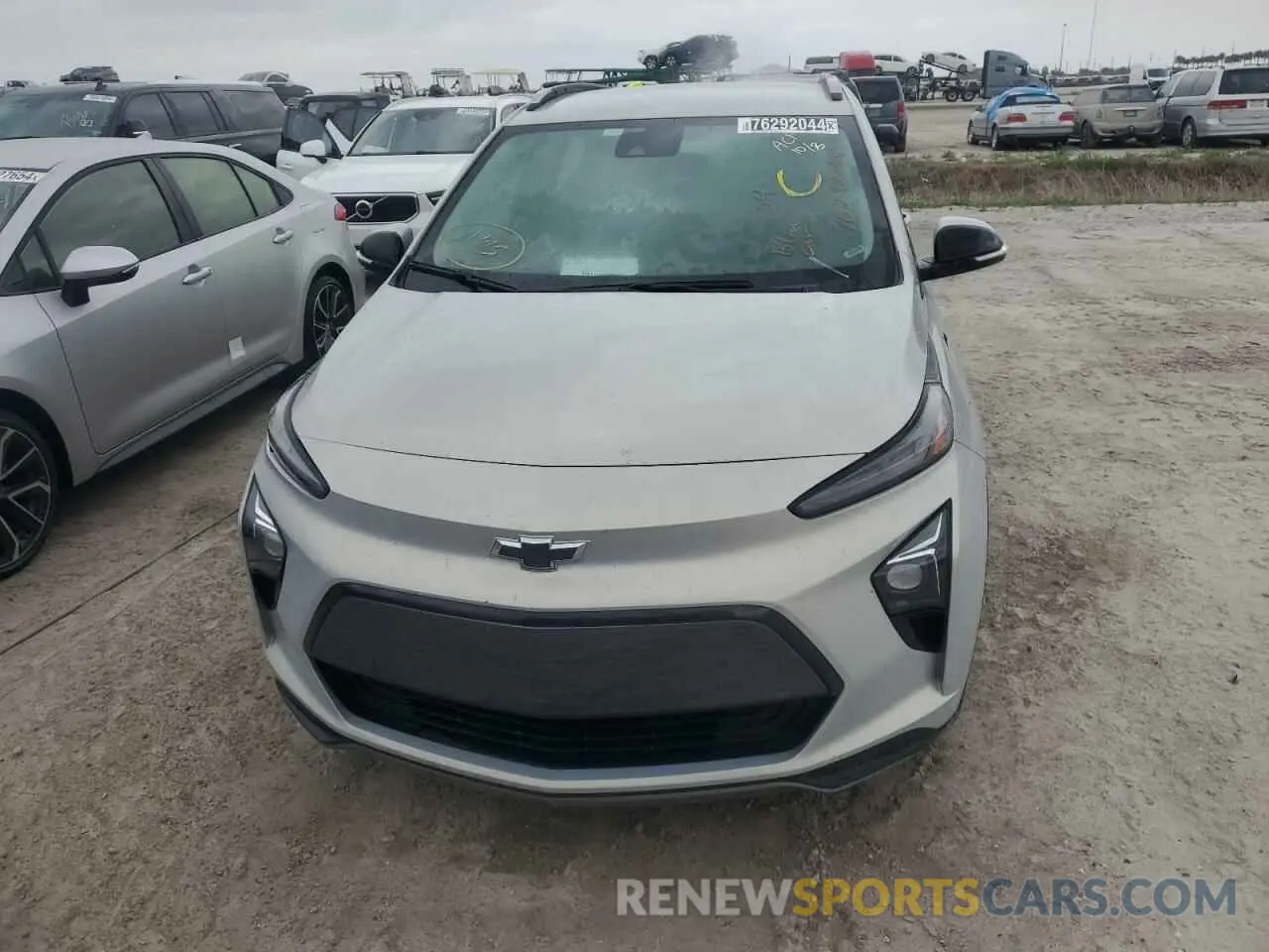5 Photograph of a damaged car 1G1FY6S06P4164688 CHEVROLET BOLT 2023