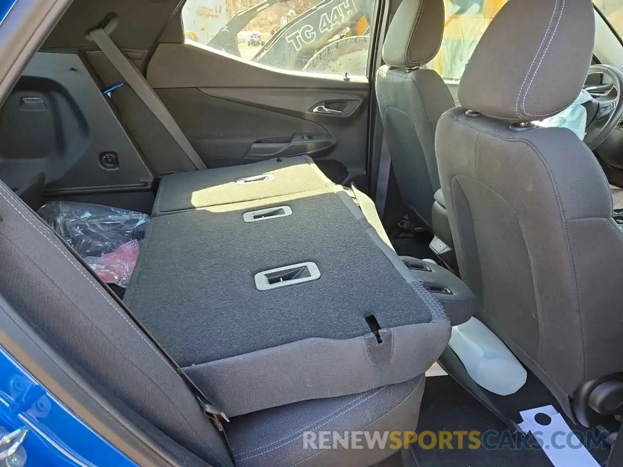 10 Photograph of a damaged car 1G1FY6S0XP4154052 CHEVROLET BOLT 2023