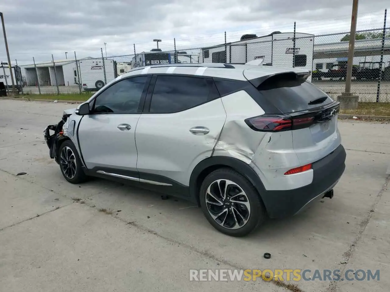 2 Photograph of a damaged car 1G1FZ6S07P4102620 CHEVROLET BOLT 2023