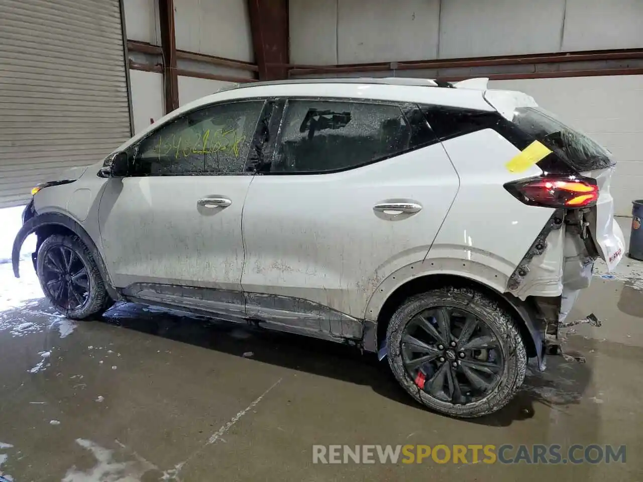 2 Photograph of a damaged car 1G1FZ6S07P4106733 CHEVROLET BOLT 2023