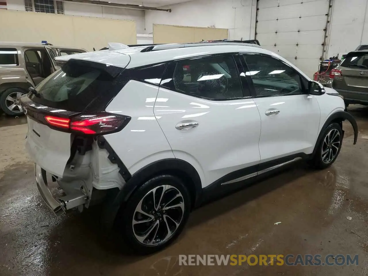 3 Photograph of a damaged car 1G1FZ6S09P4197701 CHEVROLET BOLT 2023