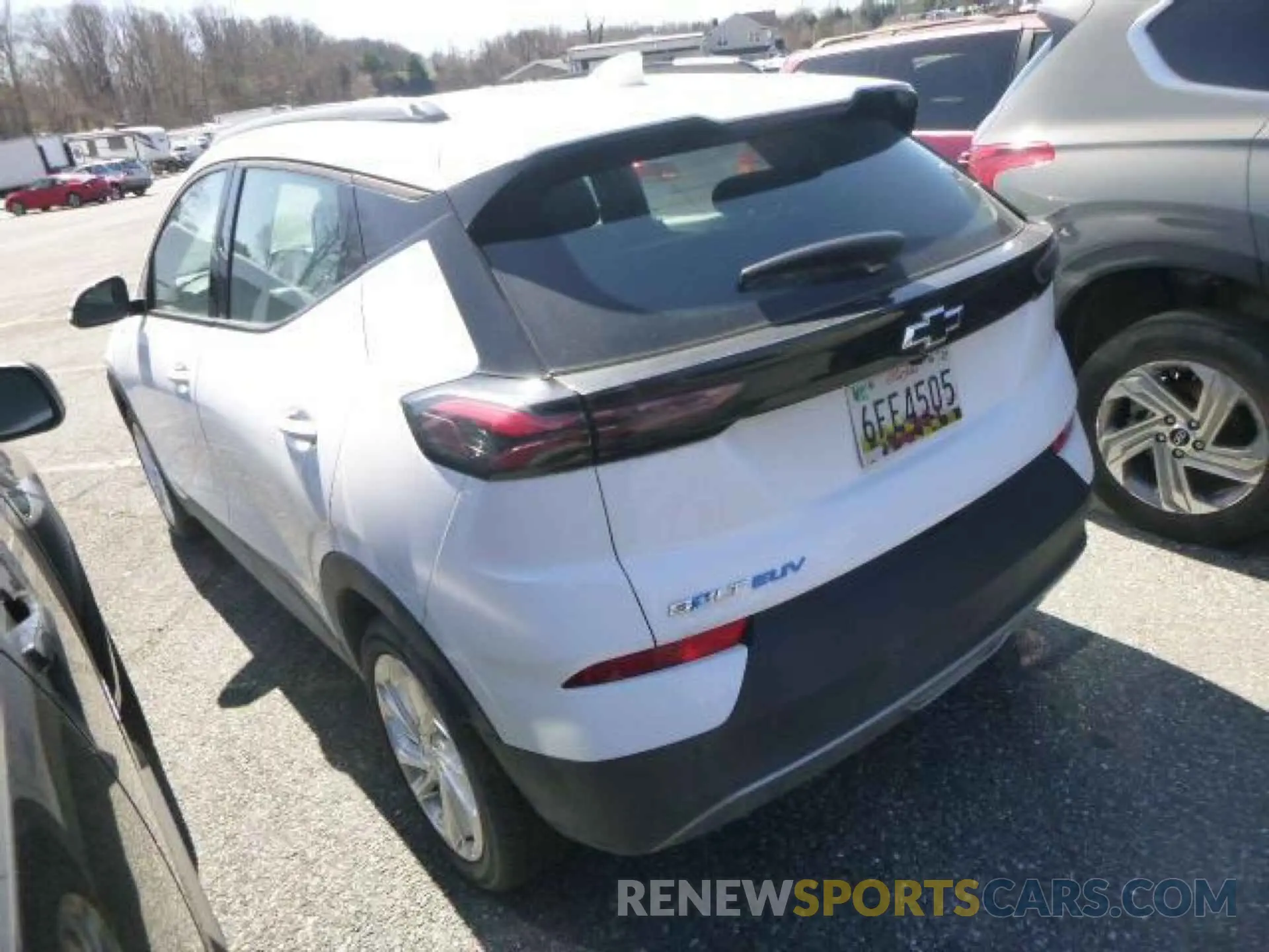 9 Photograph of a damaged car 1G1FY6S00N4125253 CHEVROLET BOLT EUV 2022