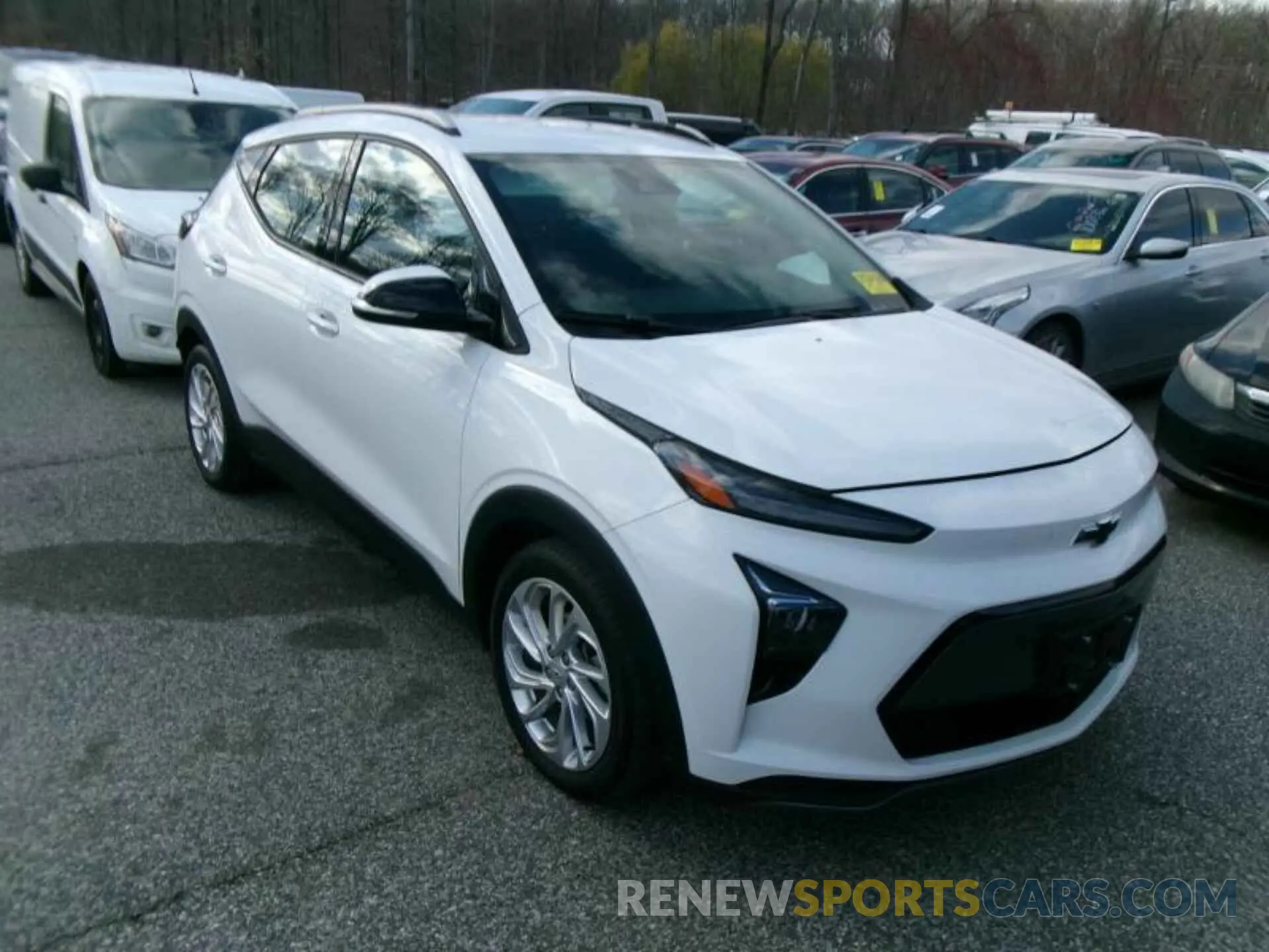 2 Photograph of a damaged car 1G1FY6S01N4125097 CHEVROLET BOLT EUV 2022