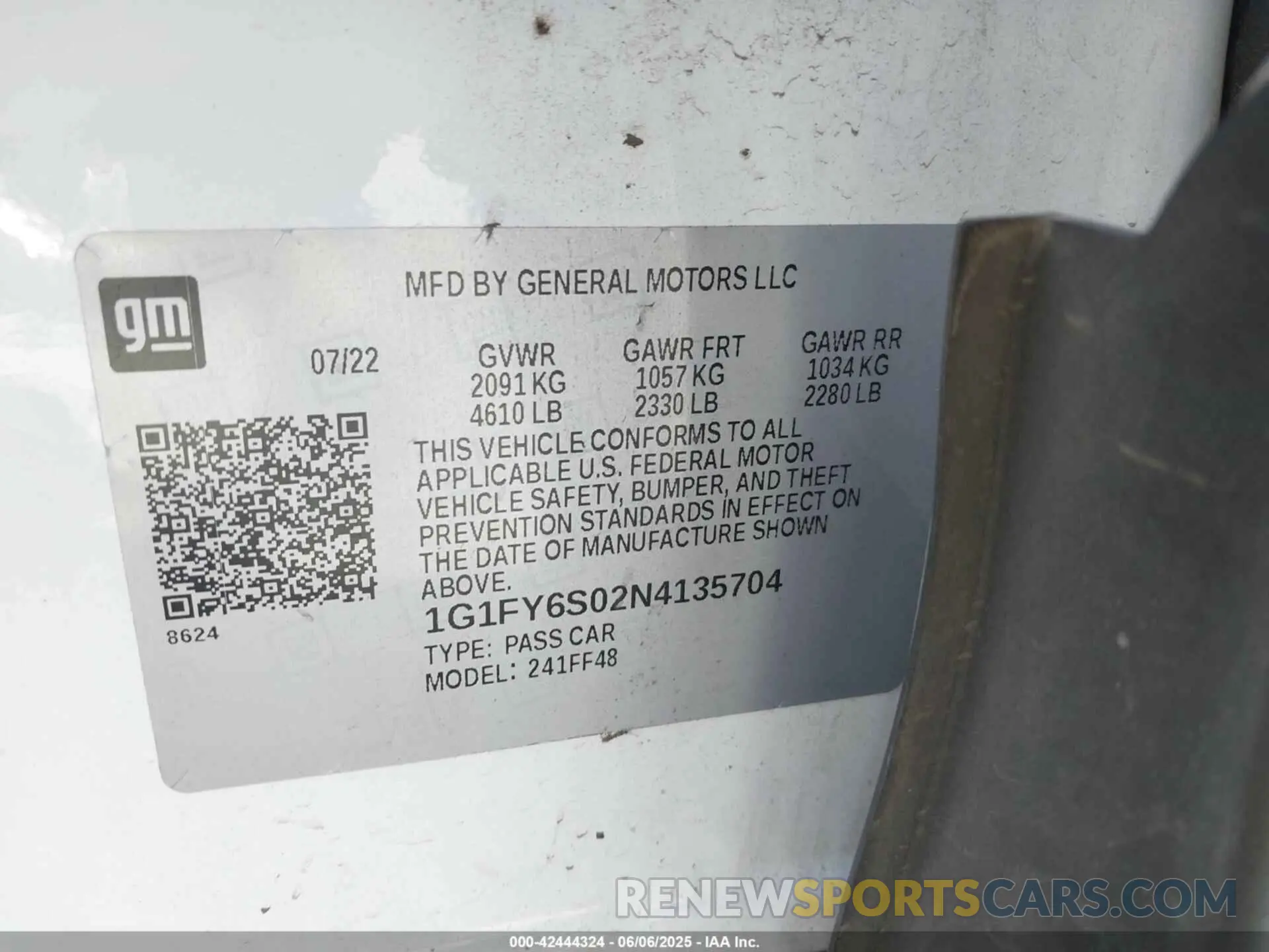9 Photograph of a damaged car 1G1FY6S02N4135704 CHEVROLET BOLT EUV 2022