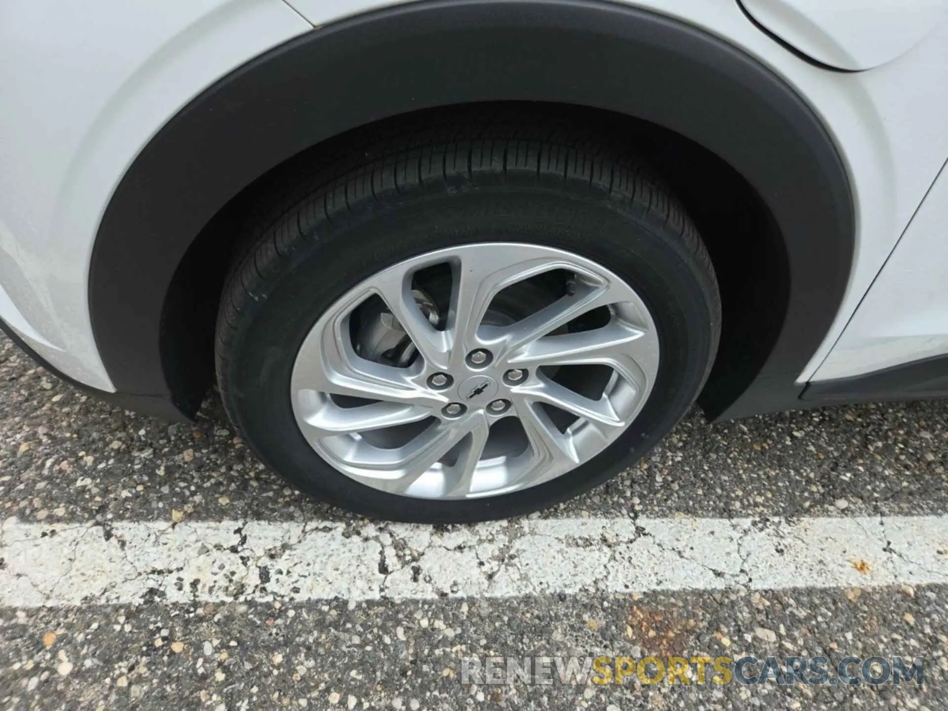3 Photograph of a damaged car 1G1FY6S04N4117835 CHEVROLET BOLT EUV 2022