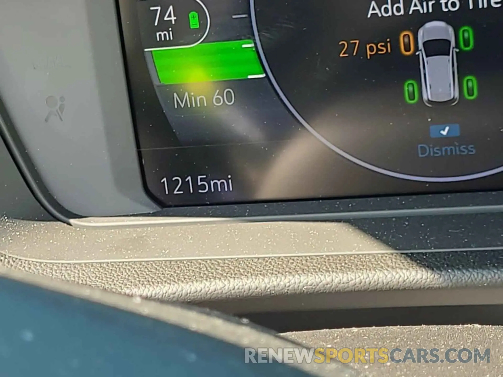 9 Photograph of a damaged car 1G1FY6S04N4117835 CHEVROLET BOLT EUV 2022