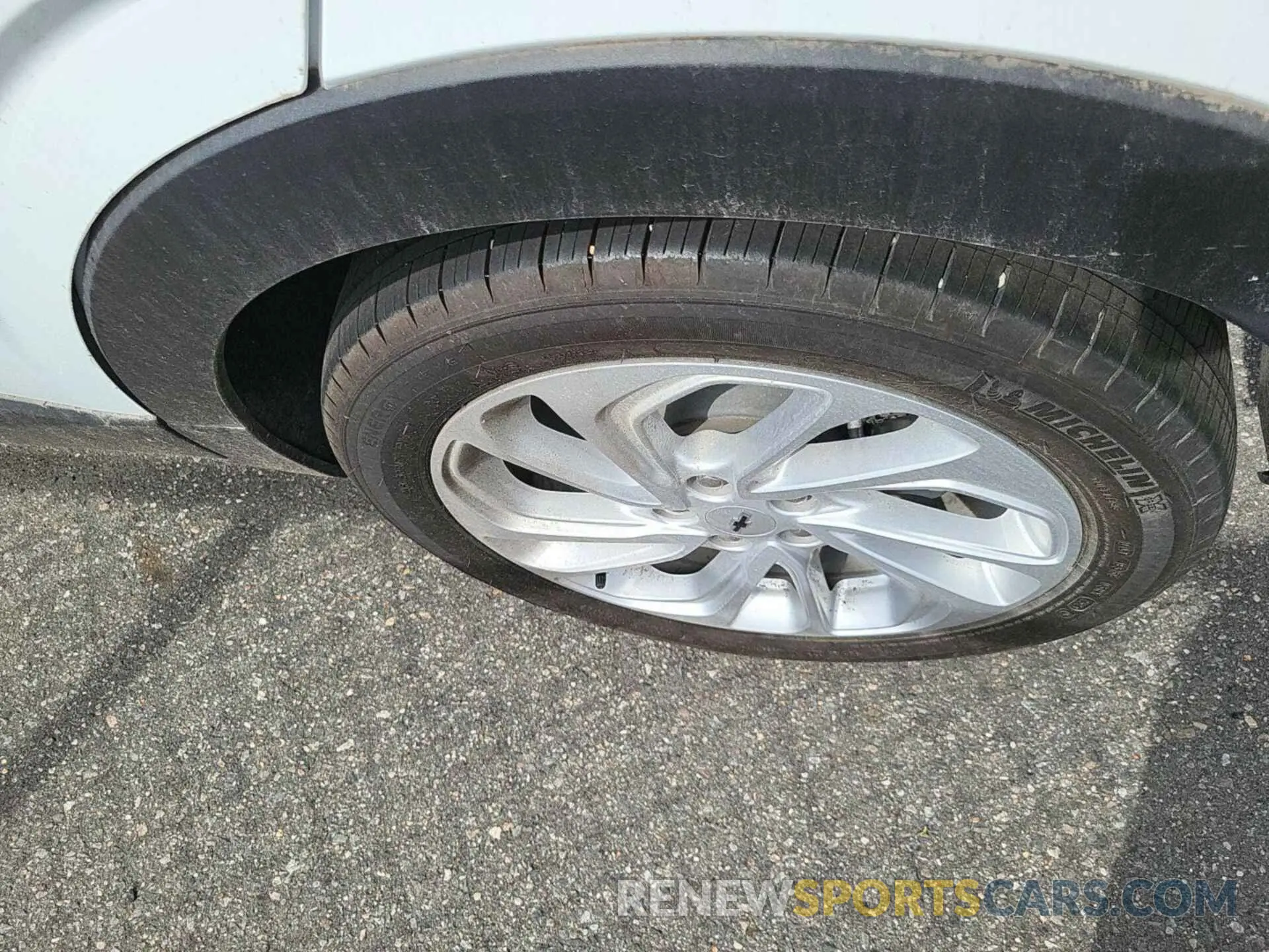 21 Photograph of a damaged car 1G1FY6S05N4125281 CHEVROLET BOLT EUV 2022