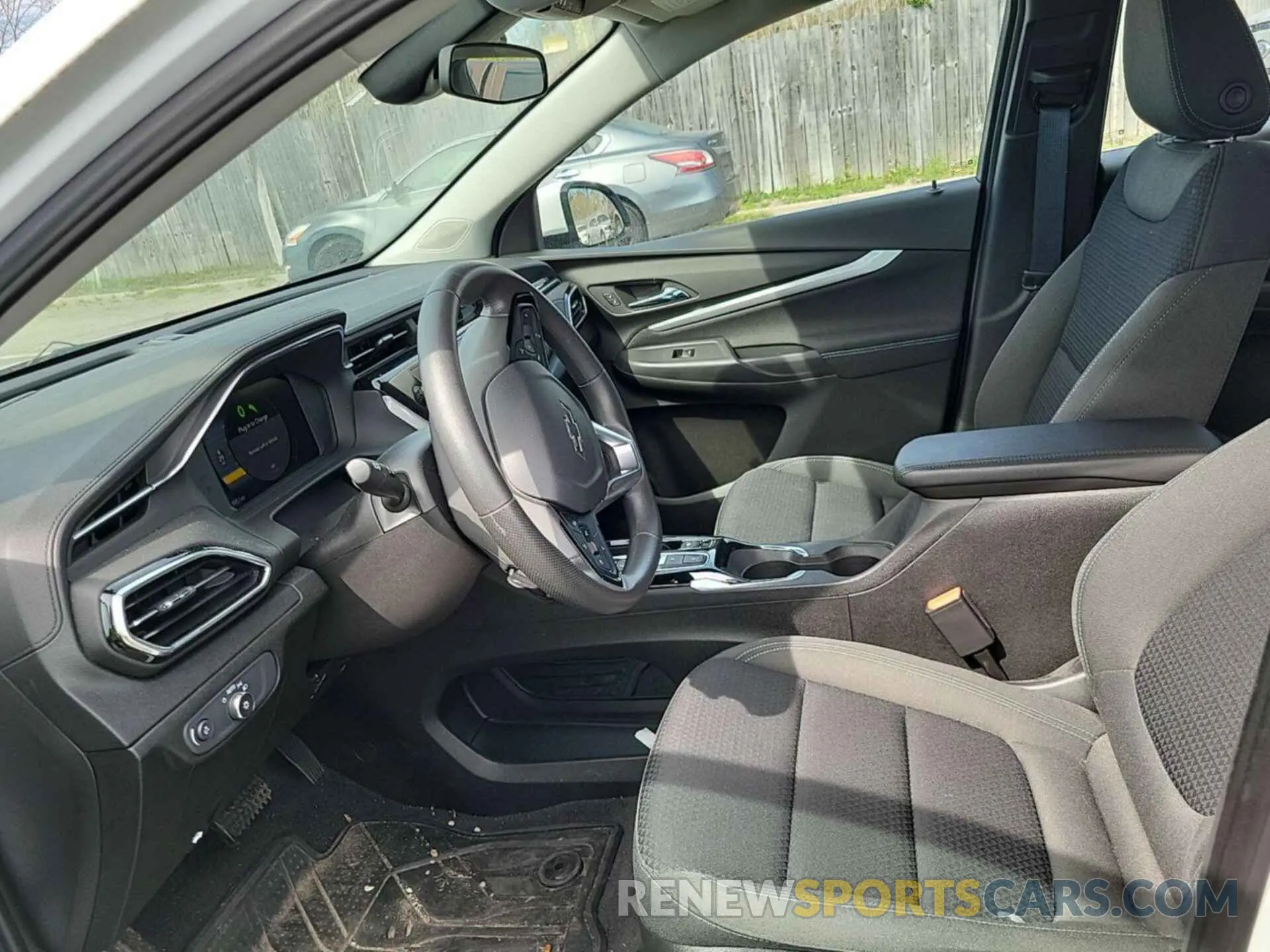 24 Photograph of a damaged car 1G1FY6S05N4125281 CHEVROLET BOLT EUV 2022