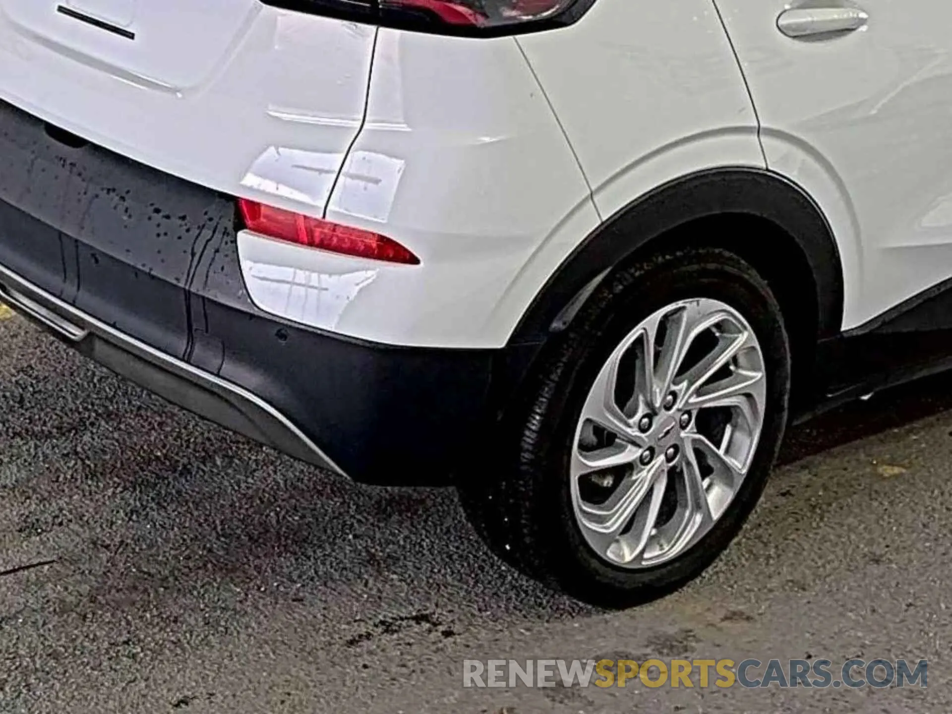 23 Photograph of a damaged car 1G1FY6S06N4125337 CHEVROLET BOLT EUV 2022