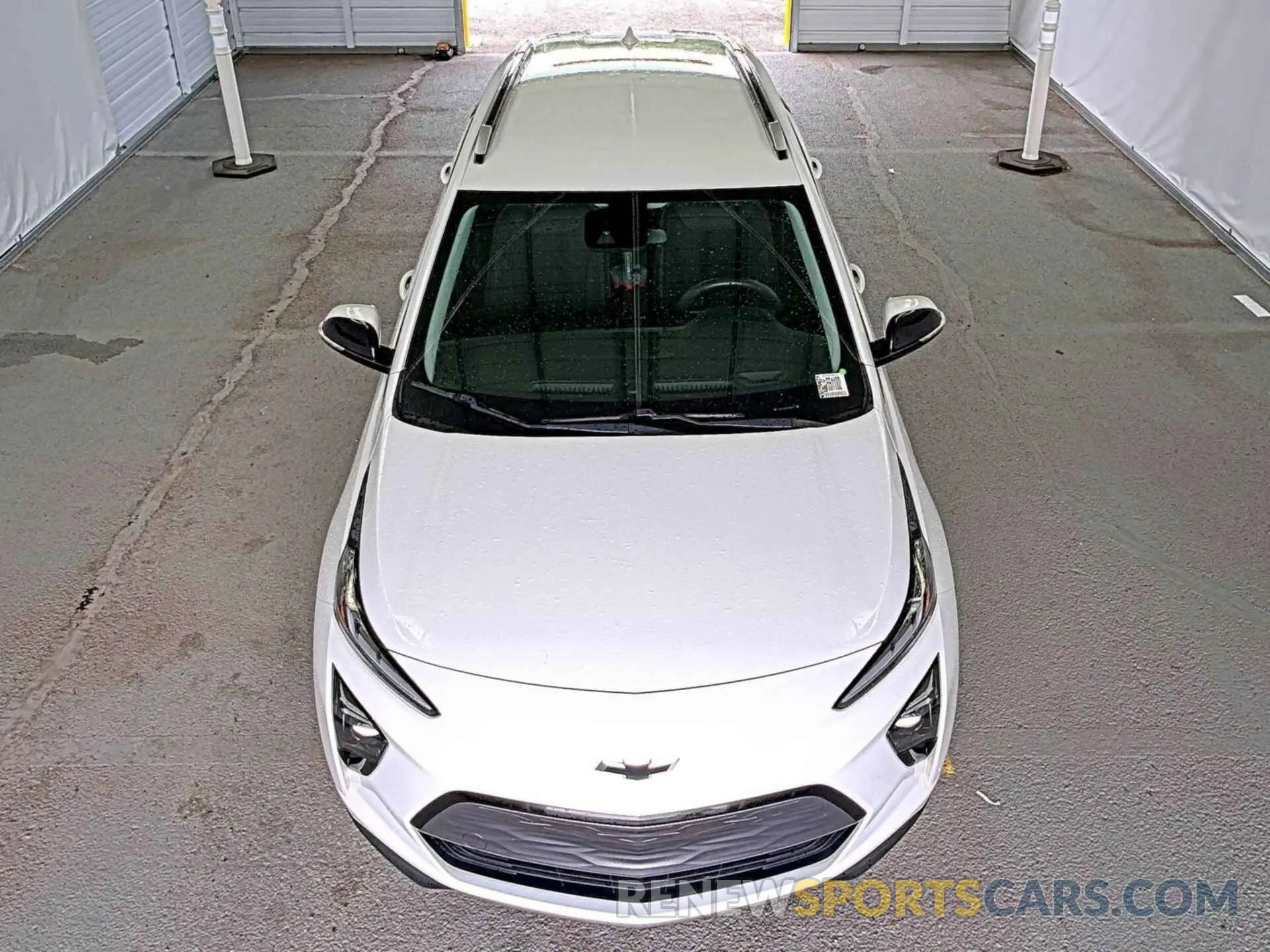 28 Photograph of a damaged car 1G1FY6S06N4125337 CHEVROLET BOLT EUV 2022