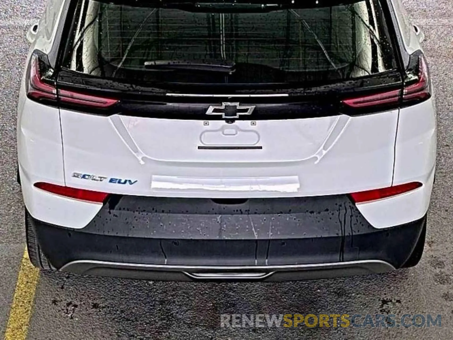 8 Photograph of a damaged car 1G1FY6S06N4125337 CHEVROLET BOLT EUV 2022