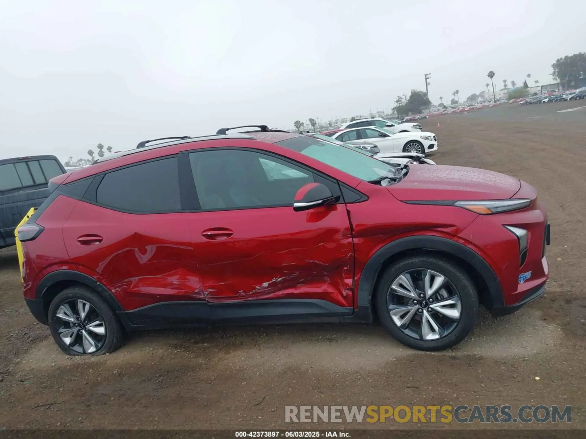 13 Photograph of a damaged car 1G1FY6S09N4108144 CHEVROLET BOLT EUV 2022