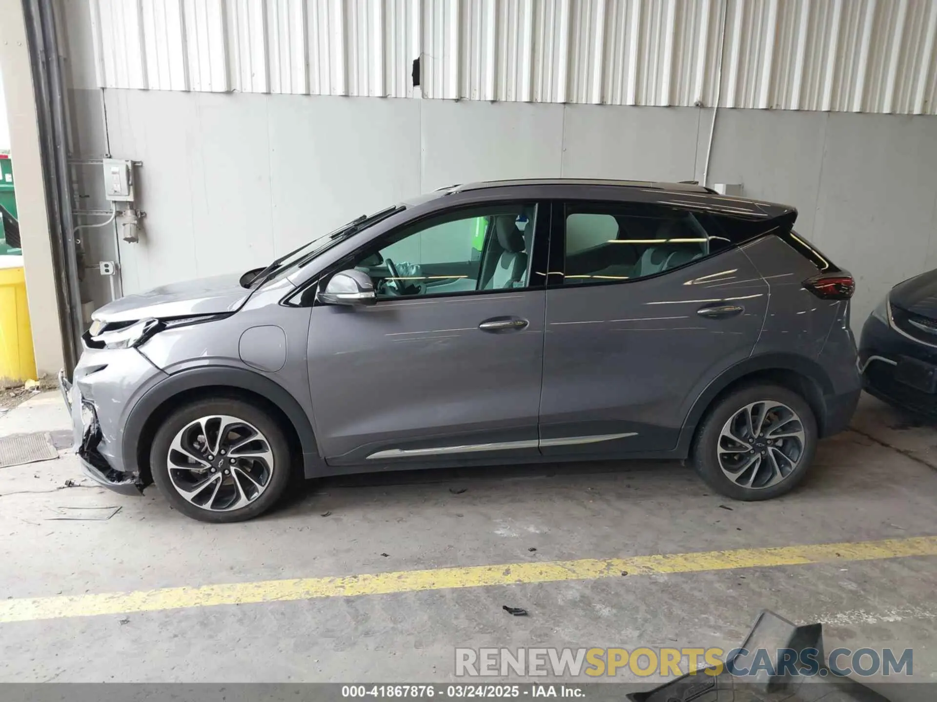 13 Photograph of a damaged car 1G1FZ6S00N4124455 CHEVROLET BOLT EUV 2022
