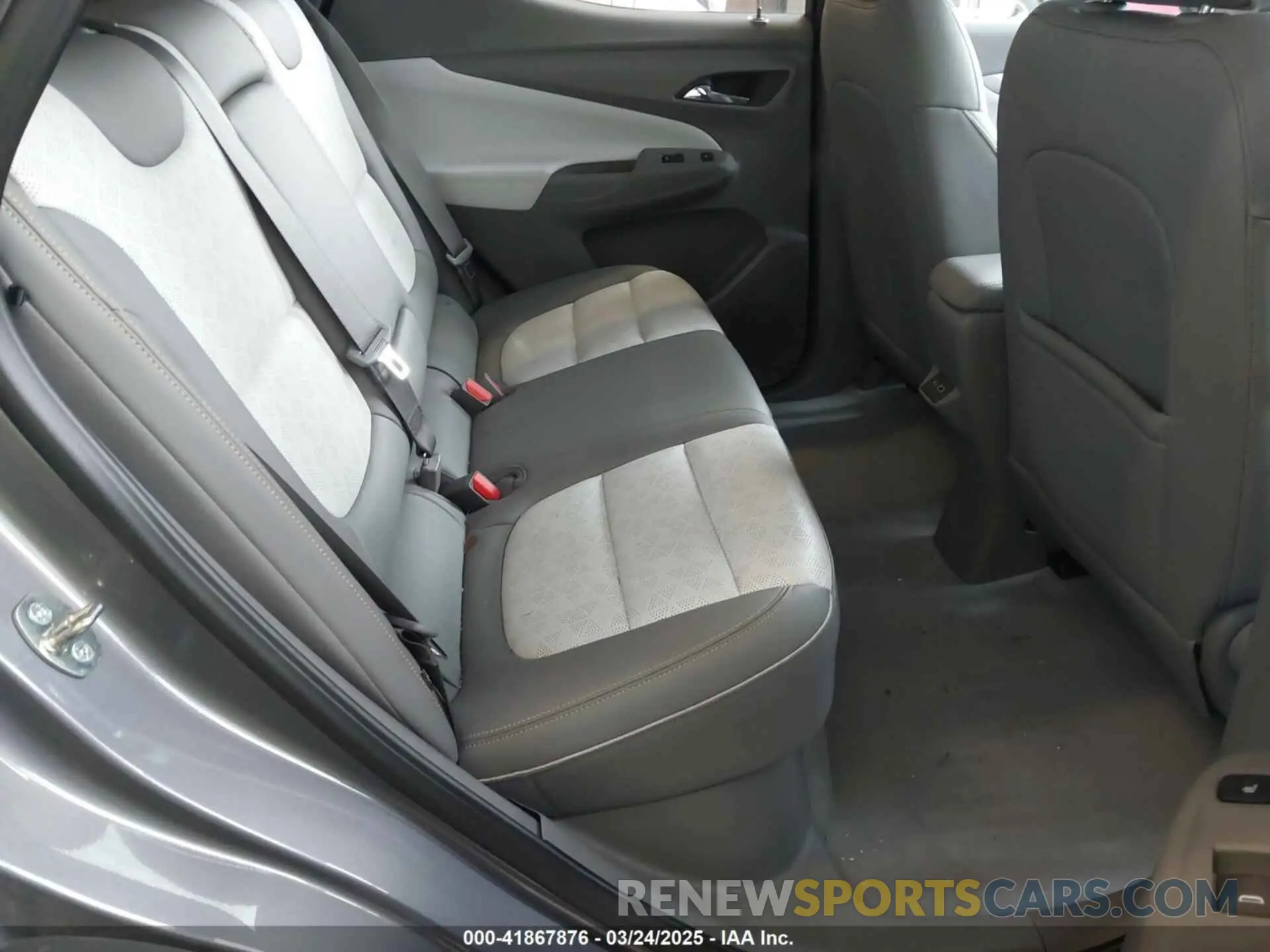 8 Photograph of a damaged car 1G1FZ6S00N4124455 CHEVROLET BOLT EUV 2022