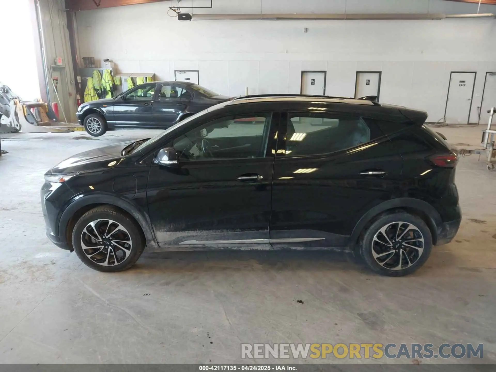 14 Photograph of a damaged car 1G1FZ6S03N4118620 CHEVROLET BOLT EUV 2022